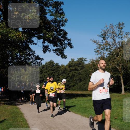 28.09.2025 - 33. Volkslauf durch das schöne Alstertal Fabian Wolf http://msf.ph/oto/8978849 28.09.2025 10:25:03 Laufen 2991, 1, 1, 2017, 2581 meine-sportfotos.de