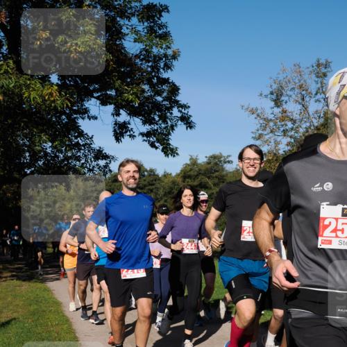 28.09.2025 - 33. Volkslauf durch das schöne Alstertal Fabian Wolf http://msf.ph/oto/8978899 28.09.2025 10:25:10 Laufen 2, 25 meine-sportfotos.de