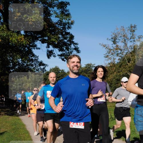 28.09.2025 - 33. Volkslauf durch das schöne Alstertal Fabian Wolf http://msf.ph/oto/8978905 28.09.2025 10:25:10 Laufen 23 meine-sportfotos.de