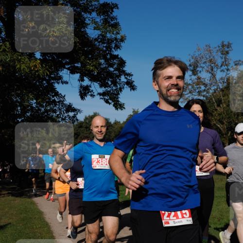 28.09.2025 - 33. Volkslauf durch das schöne Alstertal Fabian Wolf http://msf.ph/oto/8978907 28.09.2025 10:25:11 Laufen 2380, 2215 meine-sportfotos.de