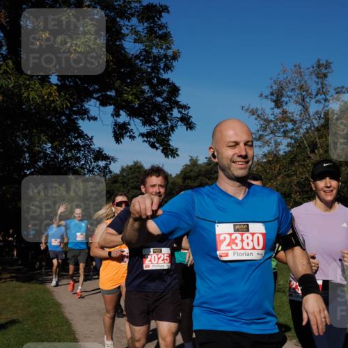 28.09.2025 - 33. Volkslauf durch das schöne Alstertal Fabian Wolf http://msf.ph/oto/8978911 28.09.2025 10:25:11 Laufen 2207, 2999, 2025, 2380 meine-sportfotos.de