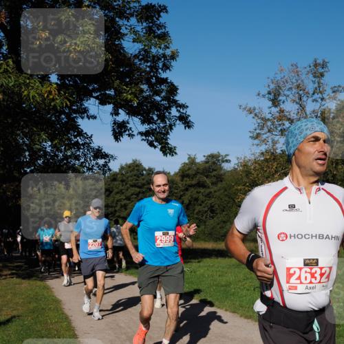 28.09.2025 - 33. Volkslauf durch das schöne Alstertal Fabian Wolf http://msf.ph/oto/8978931 28.09.2025 10:25:13 Laufen 2207, 2999, 10, 2632 meine-sportfotos.de