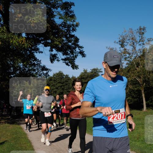 28.09.2025 - 33. Volkslauf durch das schöne Alstertal Fabian Wolf http://msf.ph/oto/8978939 28.09.2025 10:25:16 Laufen 2476, 2207, 2030 meine-sportfotos.de
