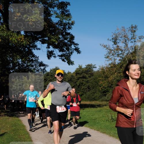 28.09.2025 - 33. Volkslauf durch das schöne Alstertal Fabian Wolf http://msf.ph/oto/8978947 28.09.2025 10:25:16 Laufen 24, 2476, 2030 meine-sportfotos.de