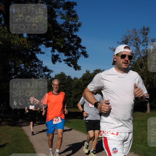 28.09.2025 - 33. Volkslauf durch das schöne Alstertal Fabian Wolf http://msf.ph/oto/8978982 28.09.2025 10:25:25 Laufen 2318 meine-sportfotos.de
