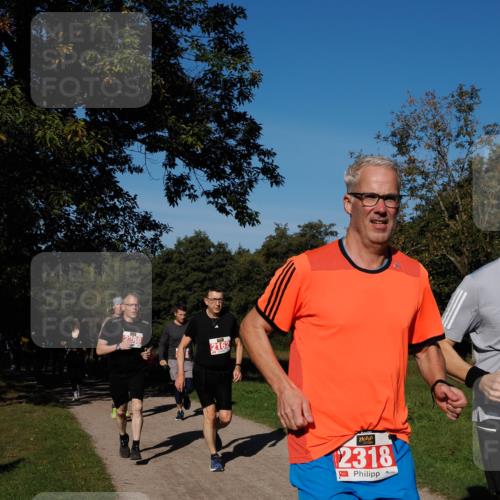 28.09.2025 - 33. Volkslauf durch das schöne Alstertal Fabian Wolf http://msf.ph/oto/8978992 28.09.2025 10:25:26 Laufen 2288, 2162, 2318 meine-sportfotos.de