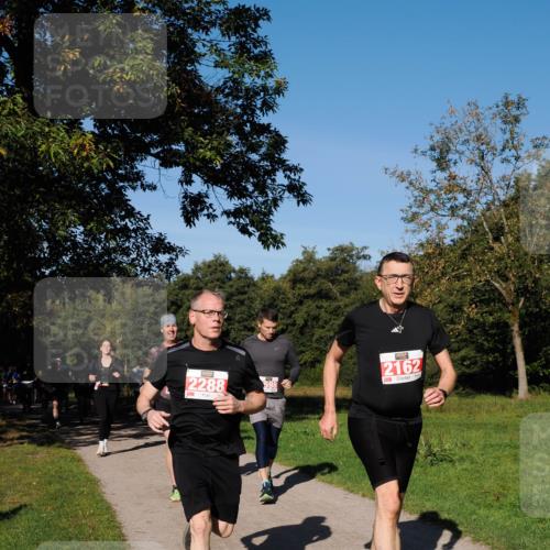 28.09.2025 - 33. Volkslauf durch das schöne Alstertal Fabian Wolf http://msf.ph/oto/8978998 28.09.2025 10:25:27 Laufen 2288, 2162 meine-sportfotos.de