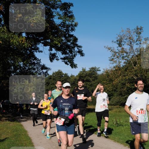 28.09.2025 - 33. Volkslauf durch das schöne Alstertal Fabian Wolf http://msf.ph/oto/8979013 28.09.2025 10:25:33 Laufen 2469, 2505, 2596, 2, 2118 meine-sportfotos.de