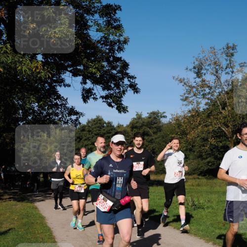 28.09.2025 - 33. Volkslauf durch das schöne Alstertal Fabian Wolf http://msf.ph/oto/8979014 28.09.2025 10:25:33 Laufen 2469, 2582, 2505 meine-sportfotos.de