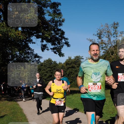 28.09.2025 - 33. Volkslauf durch das schöne Alstertal Fabian Wolf http://msf.ph/oto/8979025 28.09.2025 10:25:35 Laufen 2597, 259, 24, 69 meine-sportfotos.de