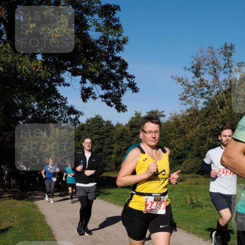 28.09.2025 - 33. Volkslauf durch das schöne Alstertal Fabian Wolf http://msf.ph/oto/8979030 28.09.2025 10:25:35 Laufen 18, 212, 2469 meine-sportfotos.de