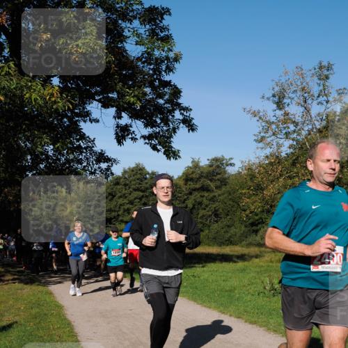 28.09.2025 - 33. Volkslauf durch das schöne Alstertal Fabian Wolf http://msf.ph/oto/8979038 28.09.2025 10:25:36 Laufen 1850, 2490 meine-sportfotos.de