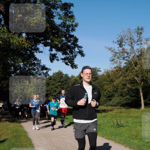 28.09.2025 - 33. Volkslauf durch das schöne Alstertal Fabian Wolf http://msf.ph/oto/8979042 28.09.2025 10:25:36 Laufen 1850 meine-sportfotos.de