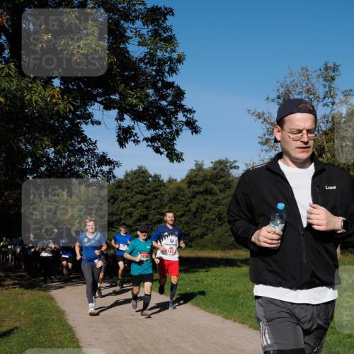 28.09.2025 - 33. Volkslauf durch das schöne Alstertal Fabian Wolf http://msf.ph/oto/8979047 28.09.2025 10:25:37 Laufen 260, 1850, 2119 meine-sportfotos.de