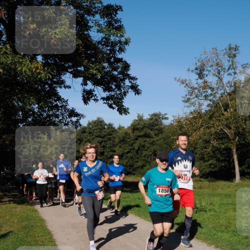 28.09.2025 - 33. Volkslauf durch das schöne Alstertal Fabian Wolf http://msf.ph/oto/8979051 28.09.2025 10:25:38 Laufen 1850, 119 meine-sportfotos.de
