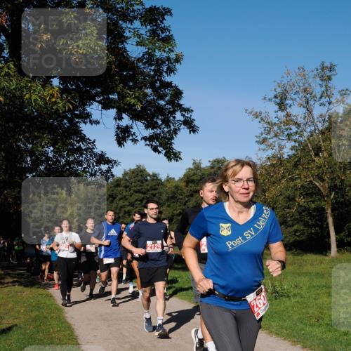 28.09.2025 - 33. Volkslauf durch das schöne Alstertal Fabian Wolf http://msf.ph/oto/8979059 28.09.2025 10:25:40 Laufen 2568, 2129, 260 meine-sportfotos.de