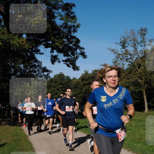 28.09.2025 - 33. Volkslauf durch das schöne Alstertal Fabian Wolf http://msf.ph/oto/8979060 28.09.2025 10:25:40 Laufen 2129, 260 meine-sportfotos.de