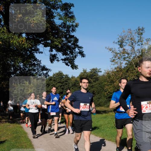 28.09.2025 - 33. Volkslauf durch das schöne Alstertal Fabian Wolf http://msf.ph/oto/8979067 28.09.2025 10:25:41 Laufen 2568, 2290, 2129, 238 meine-sportfotos.de