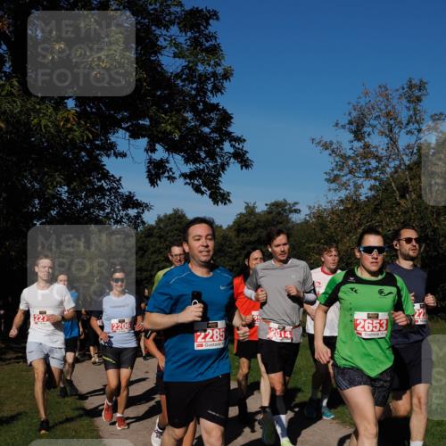 28.09.2025 - 33. Volkslauf durch das schöne Alstertal Fabian Wolf http://msf.ph/oto/8979090 28.09.2025 10:25:44 Laufen 227, 2206, 2285, 2014, 2653 meine-sportfotos.de