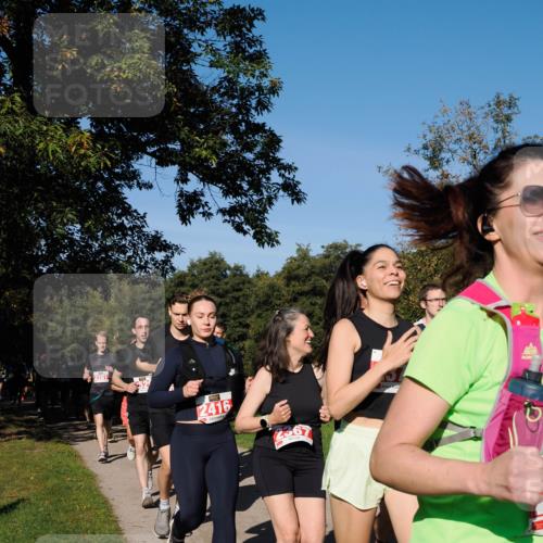 28.09.2025 - 33. Volkslauf durch das schöne Alstertal Fabian Wolf http://msf.ph/oto/8979113 28.09.2025 10:25:50 Laufen 2181, 2416 meine-sportfotos.de