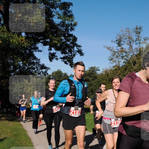28.09.2025 - 33. Volkslauf durch das schöne Alstertal Fabian Wolf http://msf.ph/oto/8979160 28.09.2025 10:25:59 Laufen 2283, 246, 2182, 2136 meine-sportfotos.de