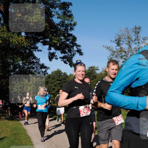 28.09.2025 - 33. Volkslauf durch das schöne Alstertal Fabian Wolf http://msf.ph/oto/8979166 28.09.2025 10:26:00 Laufen 2283, 246, 10, 2462 meine-sportfotos.de