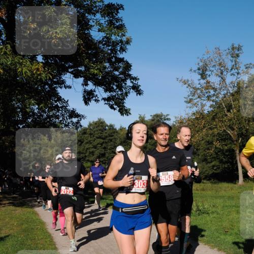 28.09.2025 - 33. Volkslauf durch das schöne Alstertal Fabian Wolf http://msf.ph/oto/8979198 28.09.2025 10:26:04 Laufen 2122, 303, 2558 meine-sportfotos.de