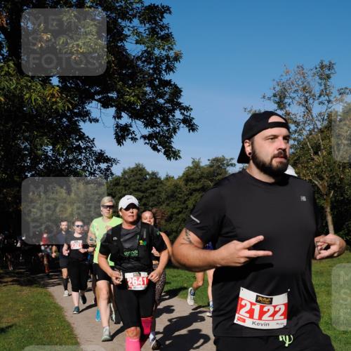 28.09.2025 - 33. Volkslauf durch das schöne Alstertal Fabian Wolf http://msf.ph/oto/8979212 28.09.2025 10:26:06 Laufen 2301, 2641, 2122 meine-sportfotos.de