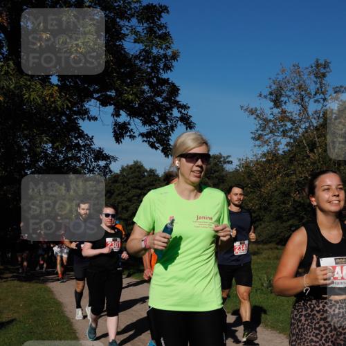 28.09.2025 - 33. Volkslauf durch das schöne Alstertal Fabian Wolf http://msf.ph/oto/8979222 28.09.2025 10:26:07 Laufen 2301, 2025, 2340, 7, 40 meine-sportfotos.de