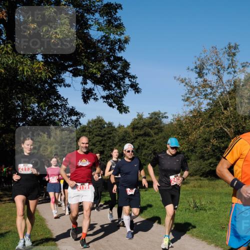 28.09.2025 - 33. Volkslauf durch das schöne Alstertal Fabian Wolf http://msf.ph/oto/8979241 28.09.2025 10:26:11 Laufen 2113, 2401, 2179, 245 meine-sportfotos.de