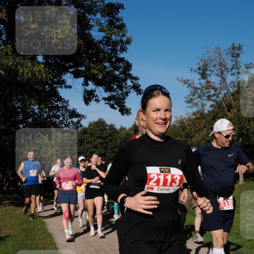 28.09.2025 - 33. Volkslauf durch das schöne Alstertal Fabian Wolf http://msf.ph/oto/8979254 28.09.2025 10:26:12 Laufen 2335, 2401, 2113, 218 meine-sportfotos.de