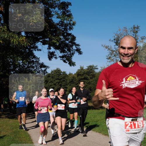 28.09.2025 - 33. Volkslauf durch das schöne Alstertal Fabian Wolf http://msf.ph/oto/8979259 28.09.2025 10:26:13 Laufen 2335, 2401, 2571, 2168, 2018, 2179 meine-sportfotos.de