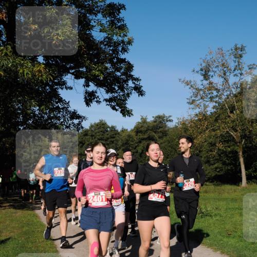 28.09.2025 - 33. Volkslauf durch das schöne Alstertal Fabian Wolf http://msf.ph/oto/8979264 28.09.2025 10:26:14 Laufen 2335, 2401, 240, 2326 meine-sportfotos.de