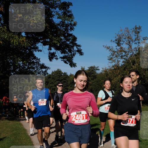 28.09.2025 - 33. Volkslauf durch das schöne Alstertal Fabian Wolf http://msf.ph/oto/8979267 28.09.2025 10:26:14 Laufen 2335, 2401, 21, 571 meine-sportfotos.de