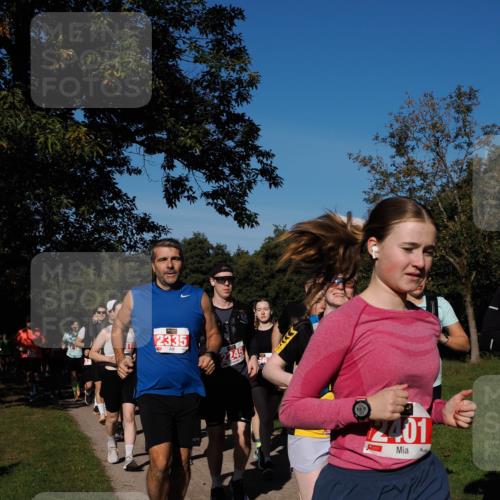 28.09.2025 - 33. Volkslauf durch das schöne Alstertal Fabian Wolf http://msf.ph/oto/8979271 28.09.2025 10:26:14 Laufen 2335, 245, 401 meine-sportfotos.de