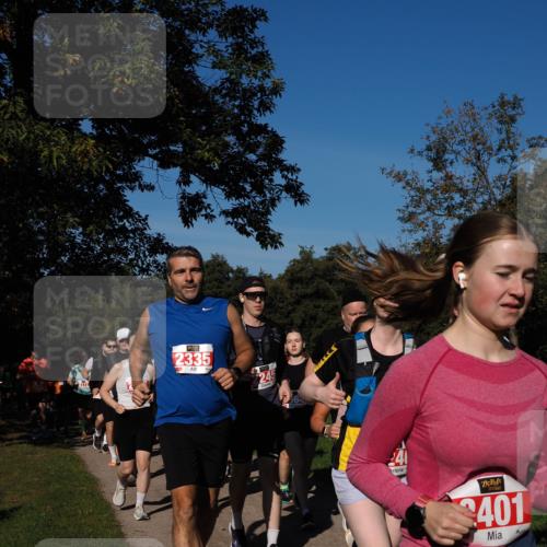 28.09.2025 - 33. Volkslauf durch das schöne Alstertal Fabian Wolf http://msf.ph/oto/8979272 28.09.2025 10:26:15 Laufen 2172, 2335, 401 meine-sportfotos.de