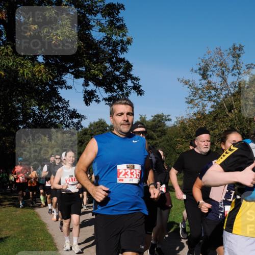 28.09.2025 - 33. Volkslauf durch das schöne Alstertal Fabian Wolf http://msf.ph/oto/8979277 28.09.2025 10:26:15 Laufen 2172, 2177, 2335, 1 meine-sportfotos.de