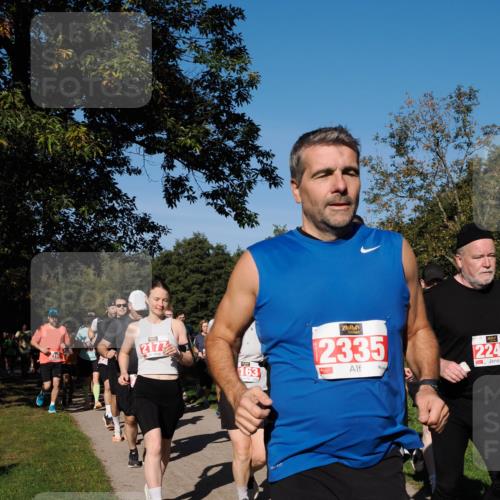 28.09.2025 - 33. Volkslauf durch das schöne Alstertal Fabian Wolf http://msf.ph/oto/8979279 28.09.2025 10:26:15 Laufen 2172, 163, 2335, 2245 meine-sportfotos.de