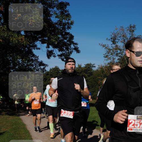 28.09.2025 - 33. Volkslauf durch das schöne Alstertal Fabian Wolf http://msf.ph/oto/8979307 28.09.2025 10:26:19 Laufen 2222, 2174, 2395, 252 meine-sportfotos.de