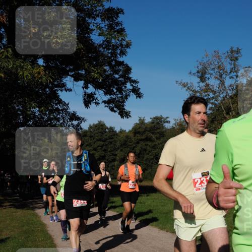 28.09.2025 - 33. Volkslauf durch das schöne Alstertal Fabian Wolf http://msf.ph/oto/8979319 28.09.2025 10:26:25 Laufen 2344, 2117, 23 meine-sportfotos.de