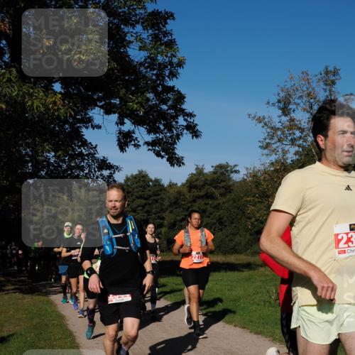 28.09.2025 - 33. Volkslauf durch das schöne Alstertal Fabian Wolf http://msf.ph/oto/8979321 28.09.2025 10:26:25 Laufen 2277, 23 meine-sportfotos.de