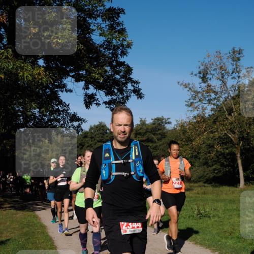 28.09.2025 - 33. Volkslauf durch das schöne Alstertal Fabian Wolf http://msf.ph/oto/8979327 28.09.2025 10:26:26 Laufen 2344, 2277 meine-sportfotos.de