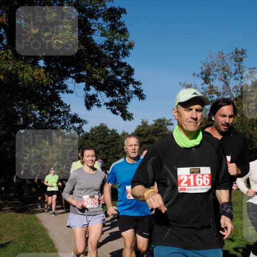 28.09.2025 - 33. Volkslauf durch das schöne Alstertal Fabian Wolf http://msf.ph/oto/8979359 28.09.2025 10:26:29 Laufen 2606, 2166 meine-sportfotos.de