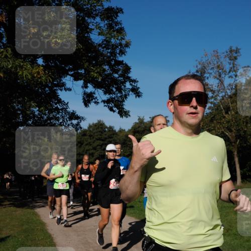 28.09.2025 - 33. Volkslauf durch das schöne Alstertal Fabian Wolf http://msf.ph/oto/8979370 28.09.2025 10:26:31 Laufen 2538, 2121, 0, 2072 meine-sportfotos.de
