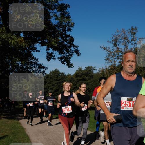 28.09.2025 - 33. Volkslauf durch das schöne Alstertal Fabian Wolf http://msf.ph/oto/8979392 28.09.2025 10:26:35 Laufen 091, 2317, 2410, 05, 251 meine-sportfotos.de