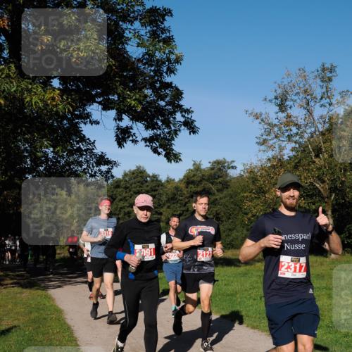 28.09.2025 - 33. Volkslauf durch das schöne Alstertal Fabian Wolf http://msf.ph/oto/8979400 28.09.2025 10:26:38 Laufen 2316, 091, 2123, 2317 meine-sportfotos.de