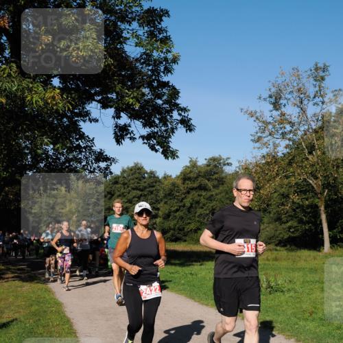 28.09.2025 - 33. Volkslauf durch das schöne Alstertal Fabian Wolf http://msf.ph/oto/8979420 28.09.2025 10:26:46 Laufen 2194, 2422, 15 meine-sportfotos.de