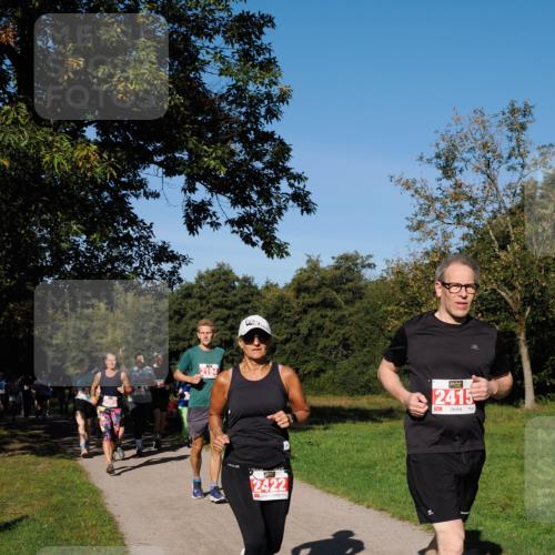 28.09.2025 - 33. Volkslauf durch das schöne Alstertal Fabian Wolf http://msf.ph/oto/8979421 28.09.2025 10:26:47 Laufen 2569, 2194, 2422, 2415 meine-sportfotos.de