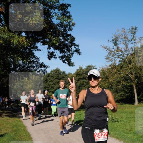 28.09.2025 - 33. Volkslauf durch das schöne Alstertal Fabian Wolf http://msf.ph/oto/8979426 28.09.2025 10:26:47 Laufen 2569, 2471, 00, 2194, 422 meine-sportfotos.de