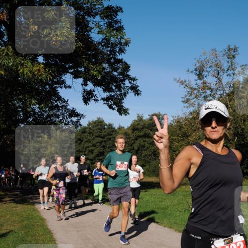 28.09.2025 - 33. Volkslauf durch das schöne Alstertal Fabian Wolf http://msf.ph/oto/8979429 28.09.2025 10:26:48 Laufen 00, 2194, 2422 meine-sportfotos.de